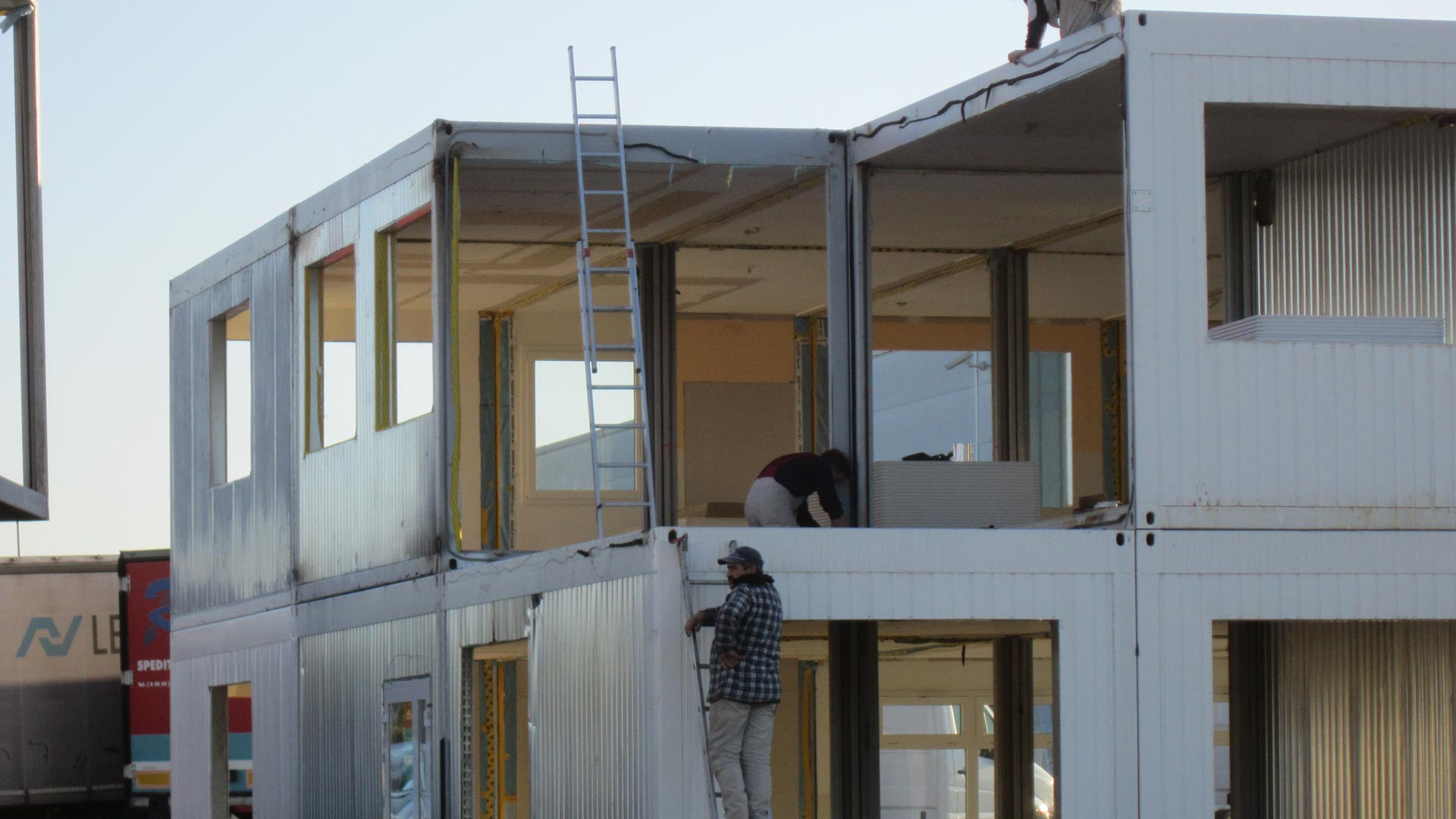 safety shoes baak gorelax office building shipping container side view
