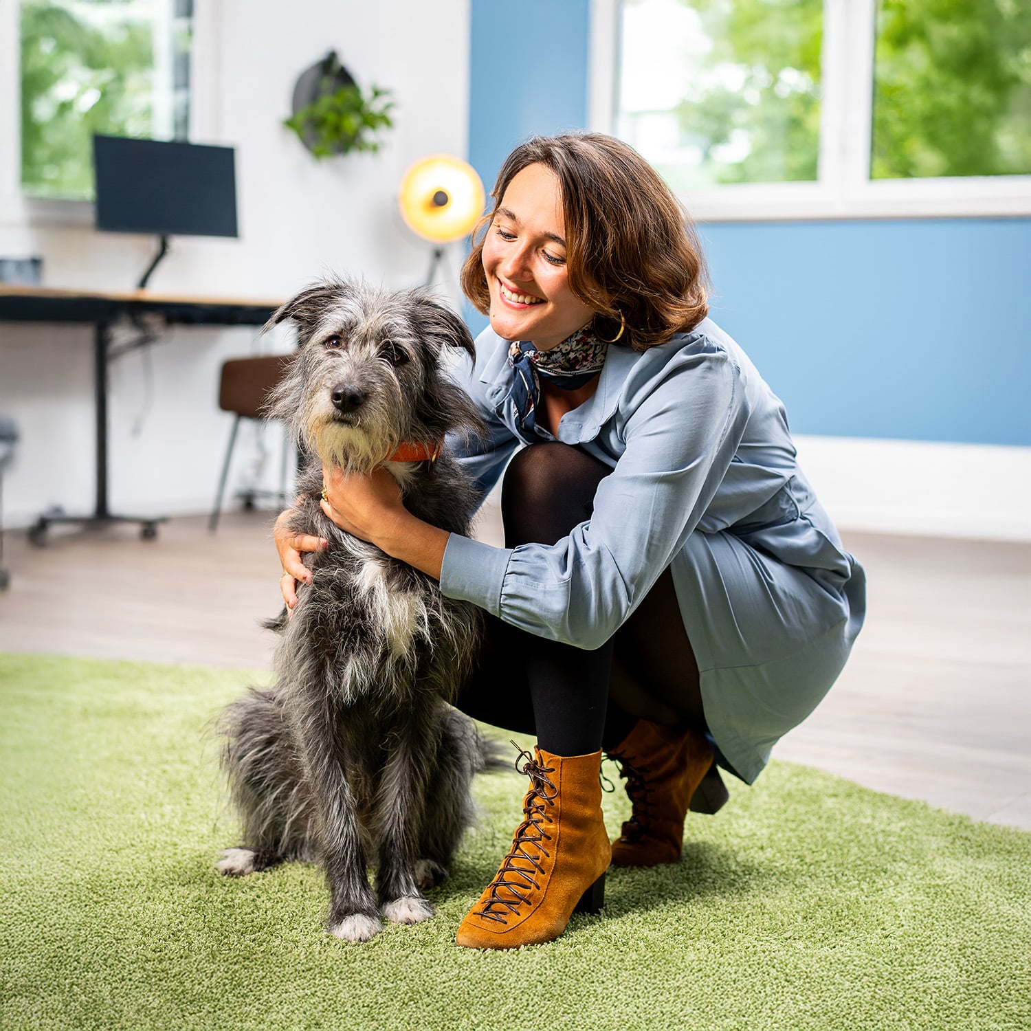 Teddy und Charlotte im Baak B&uuml;ro